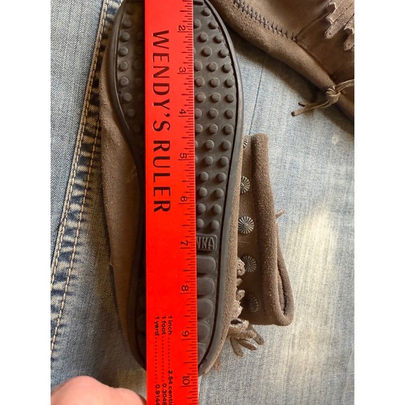 Minnetonka Moccasin Boots Gray Brown Suede Fringe Zipper Womens Ankle Boot READ - Picture 8 of 13